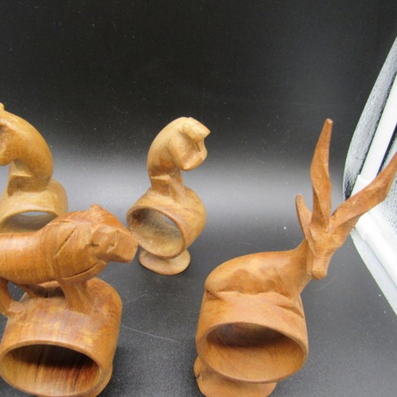 SET OF 8 VINTAGE WOODEN SAFARI NAPKIN RINGS - Picture 5 of 5